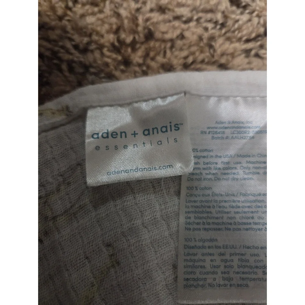 BABY Blankets Swaddle ADEN & Anais Muslin 100% Cotton Giraffe W/ 0-3 M Top